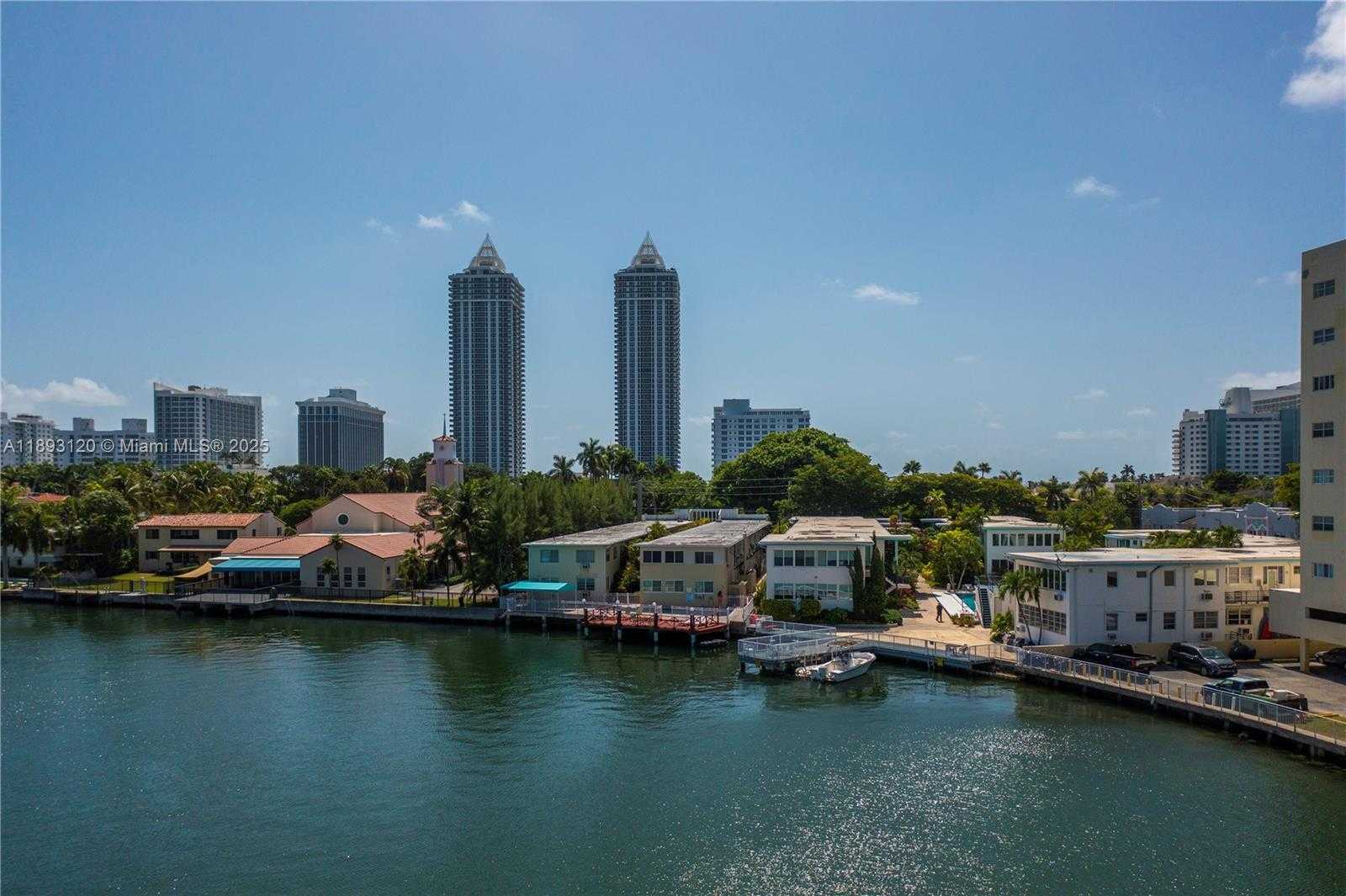 Small Image of 4720 PINE TREE DRIVE #2, Miami Beach Number 21