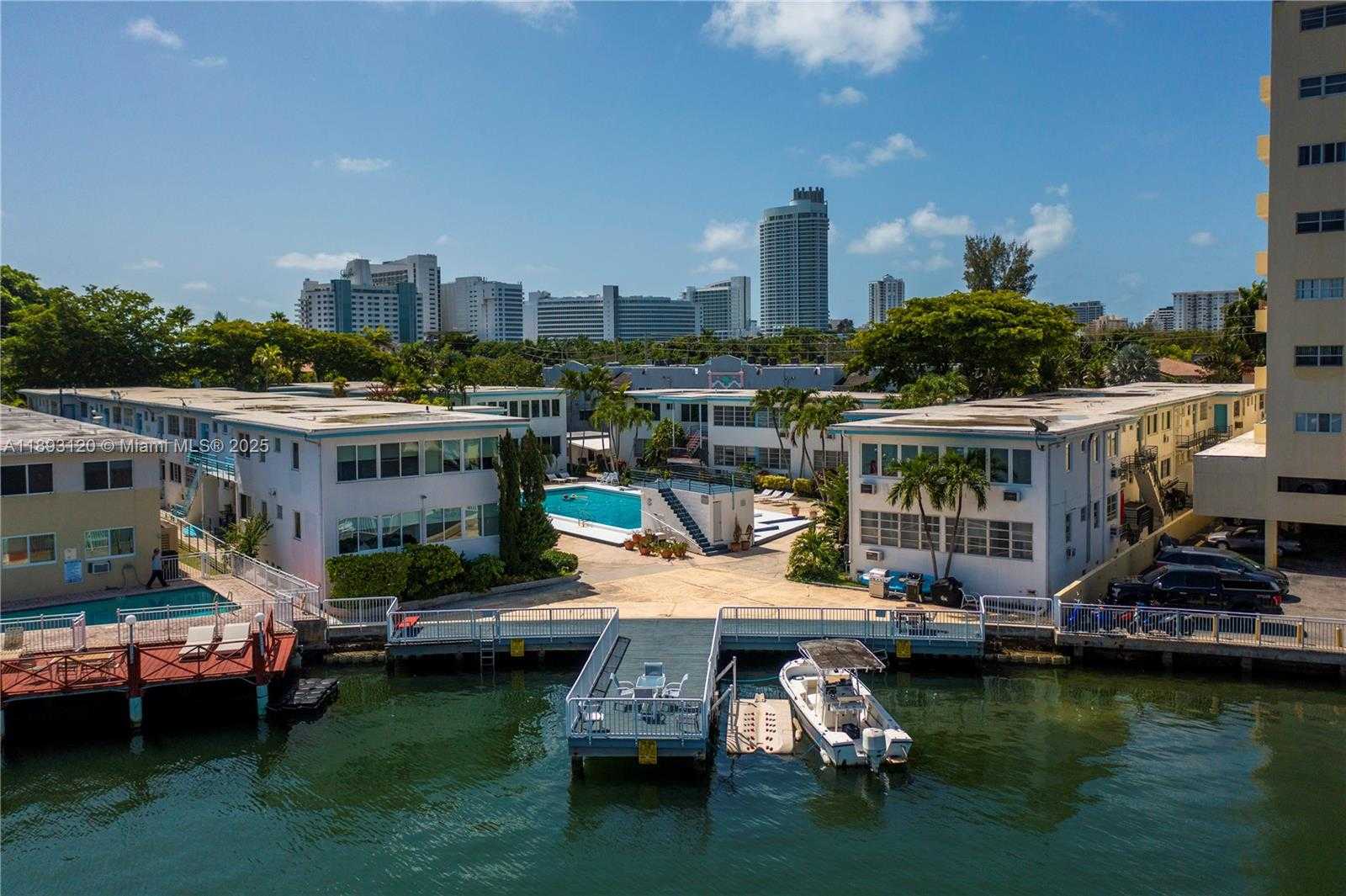Small Image of 4720 PINE TREE DRIVE #2, Miami Beach Number 22