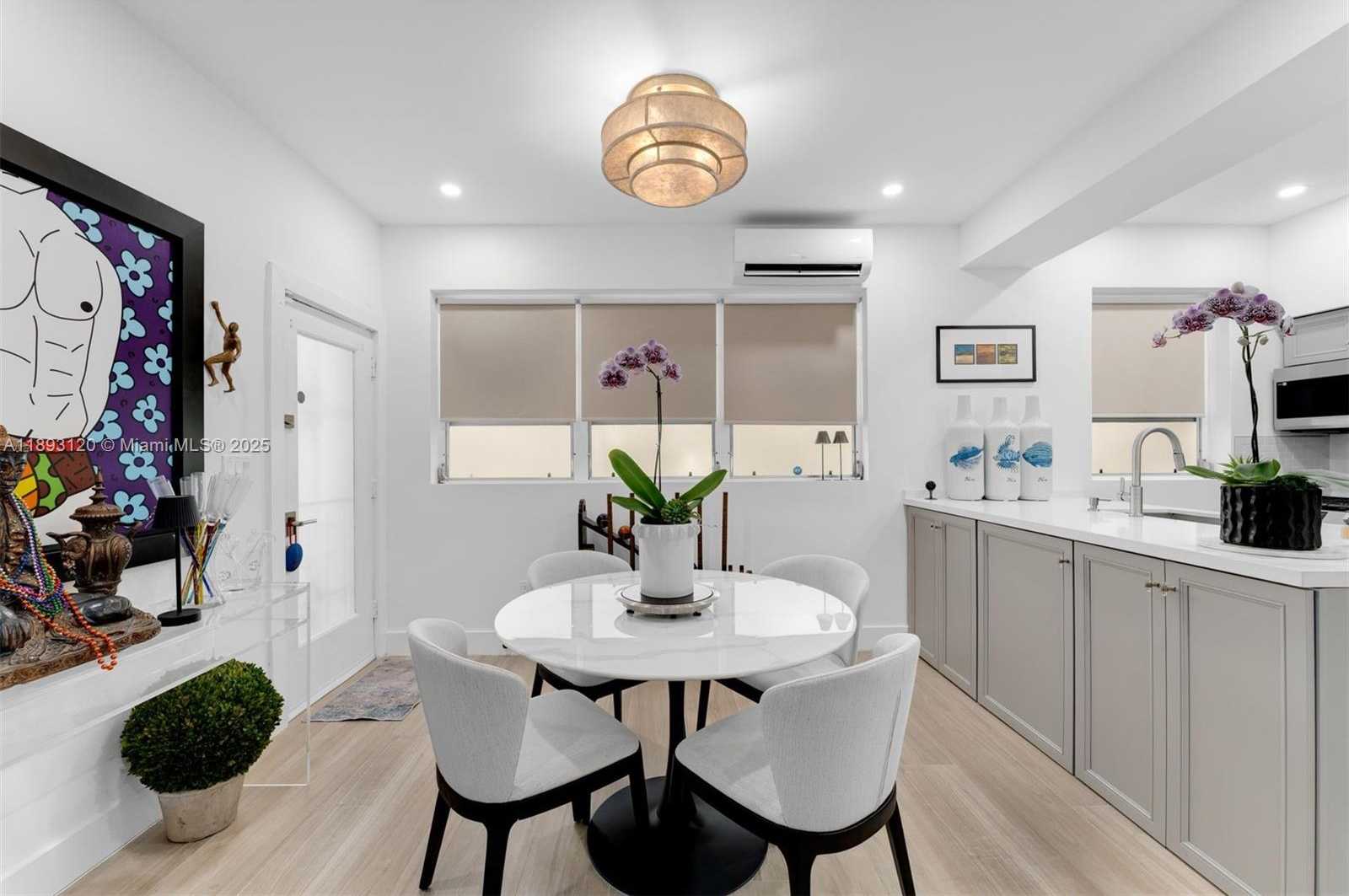 Small Image of 4720 PINE TREE DRIVE #2, Miami Beach Number 6
