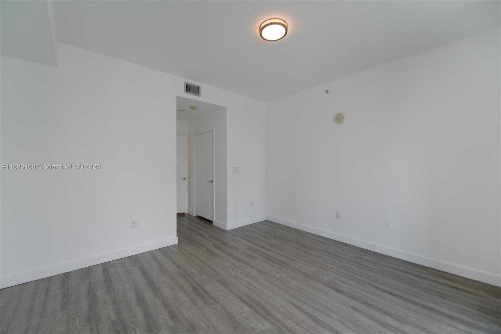 Small Image of 1111 SOUTH WEST 1ST AVE #2624-N, Miami Number 17
