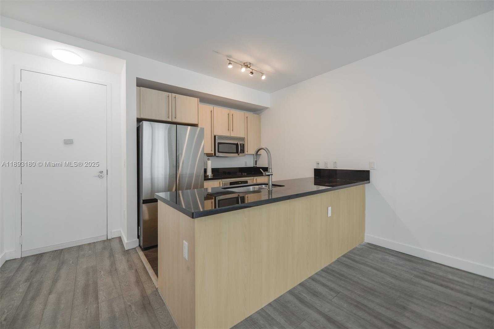 Small Image of 1111 SOUTH WEST 1ST AVE #2624-N, Miami Number 7