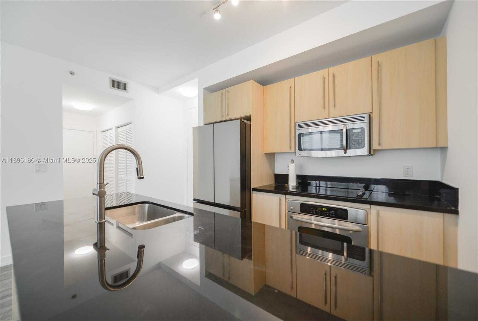 Small Image of 1111 SOUTH WEST 1ST AVE #2624-N, Miami Number 8