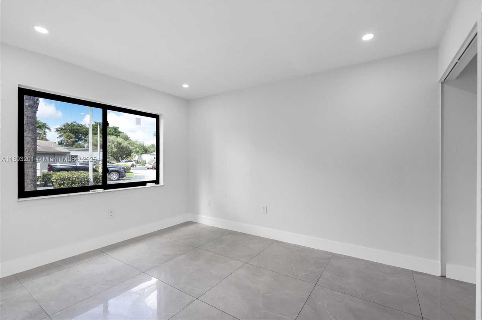 Small Image of 10669 SOUTH WEST 113TH PL #84Z, Miami Number 22