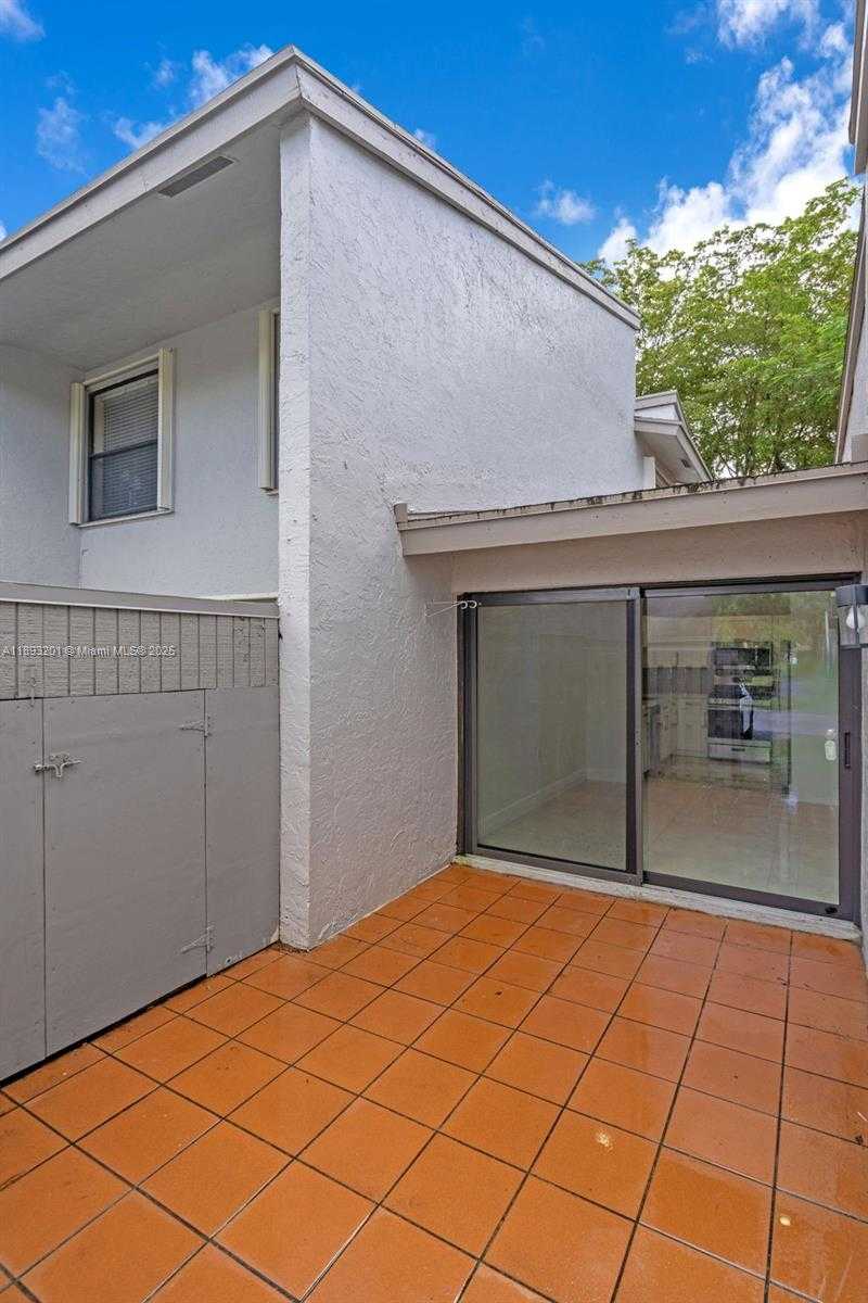 Small Image of 10669 SOUTH WEST 113TH PL #84Z, Miami Number 25