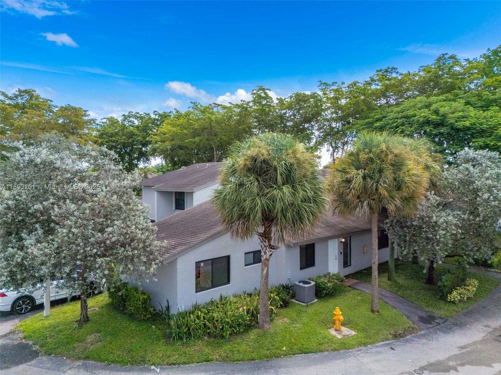 Small Image of 10669 SOUTH WEST 113TH PL #84Z, Miami Number 26