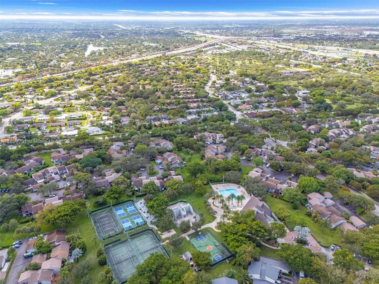Small Image of 10669 SOUTH WEST 113TH PL #84Z, Miami Number 32