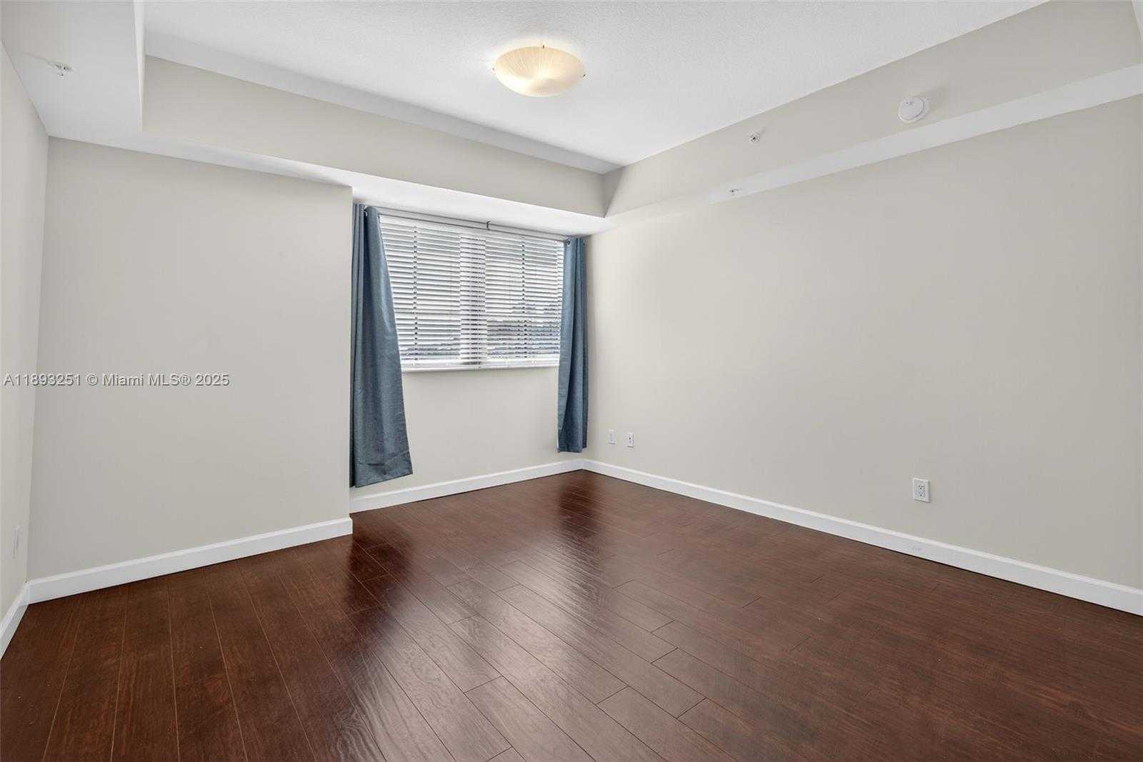 Small Image of 8390 SOUTH WEST 72ND AVE #704, Miami Number 6