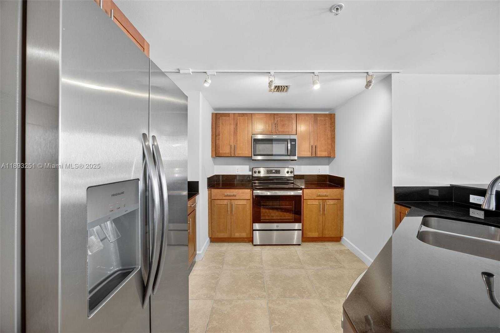 Small Image of 8390 SOUTH WEST 72ND AVE #704, Miami Number 8