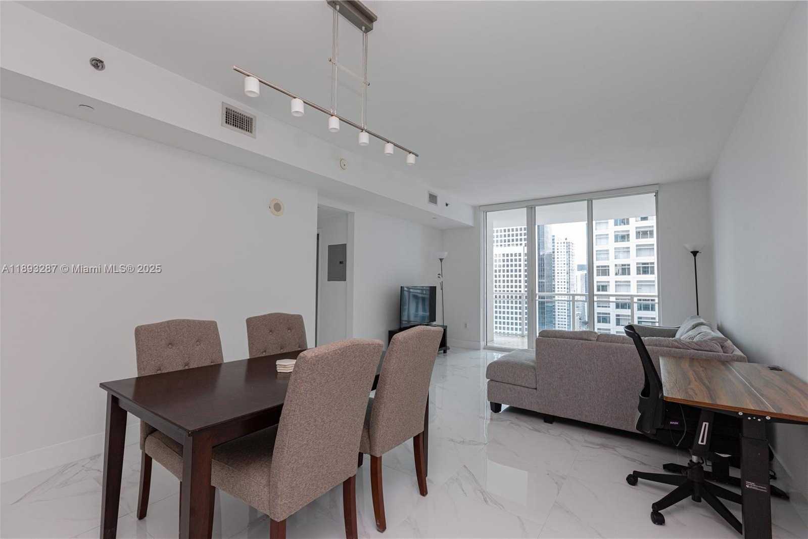 Small Image of 951 BRICKELL AVE #2601, Miami Number 16