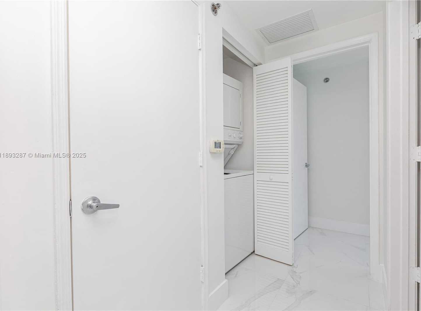 Small Image of 951 BRICKELL AVE #2601, Miami Number 19