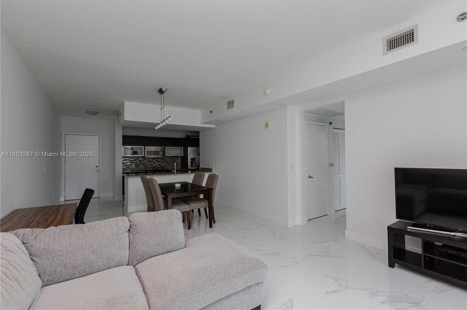 Small Image of 951 BRICKELL AVE #2601, Miami Number 8