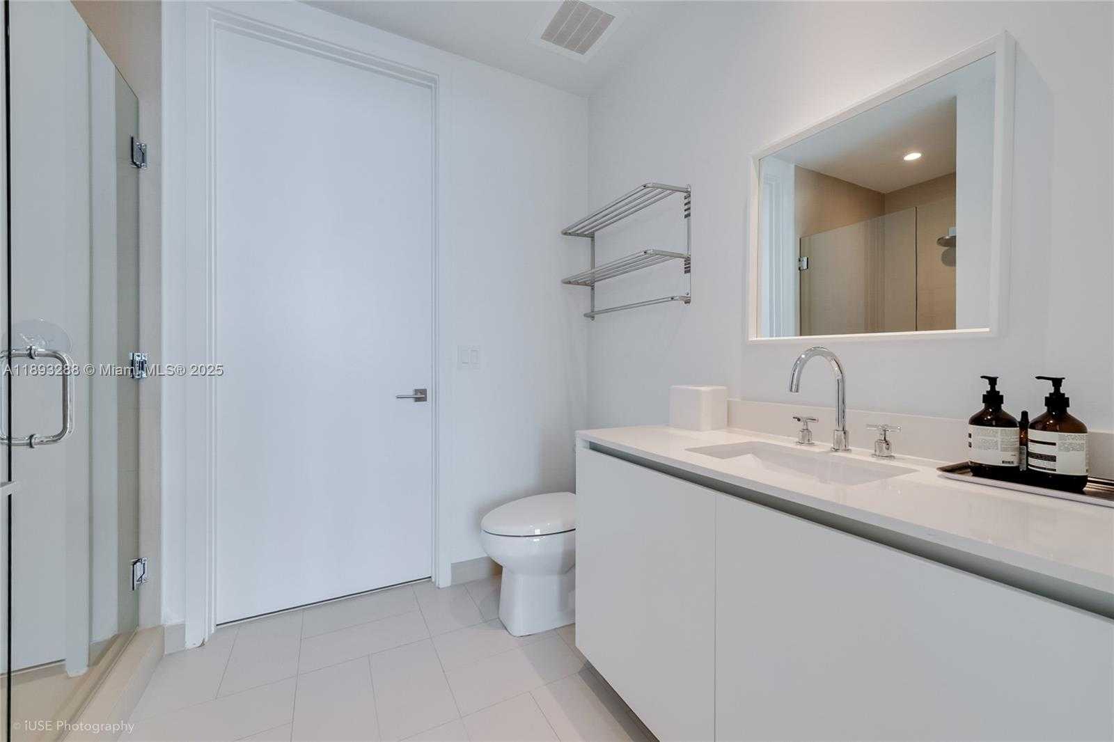 Small Image of 2831 SOUTH BAYSHORE DR #2102, Miami Number 12