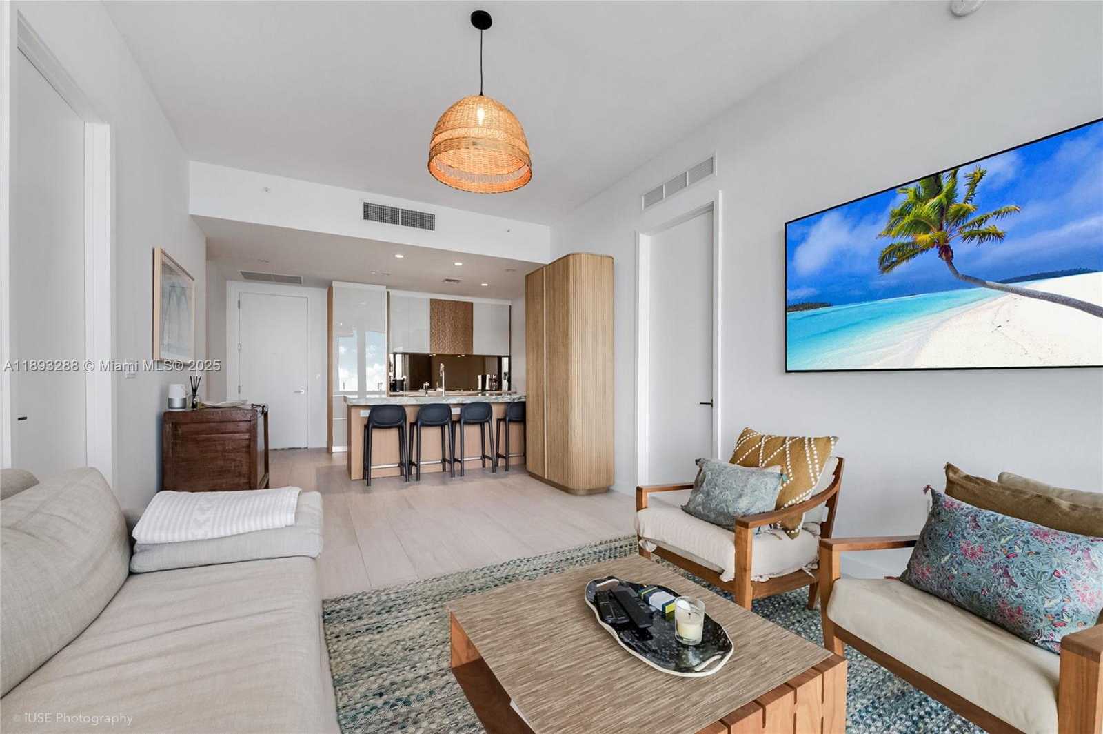 Small Image of 2831 SOUTH BAYSHORE DR #2102, Miami Number 4