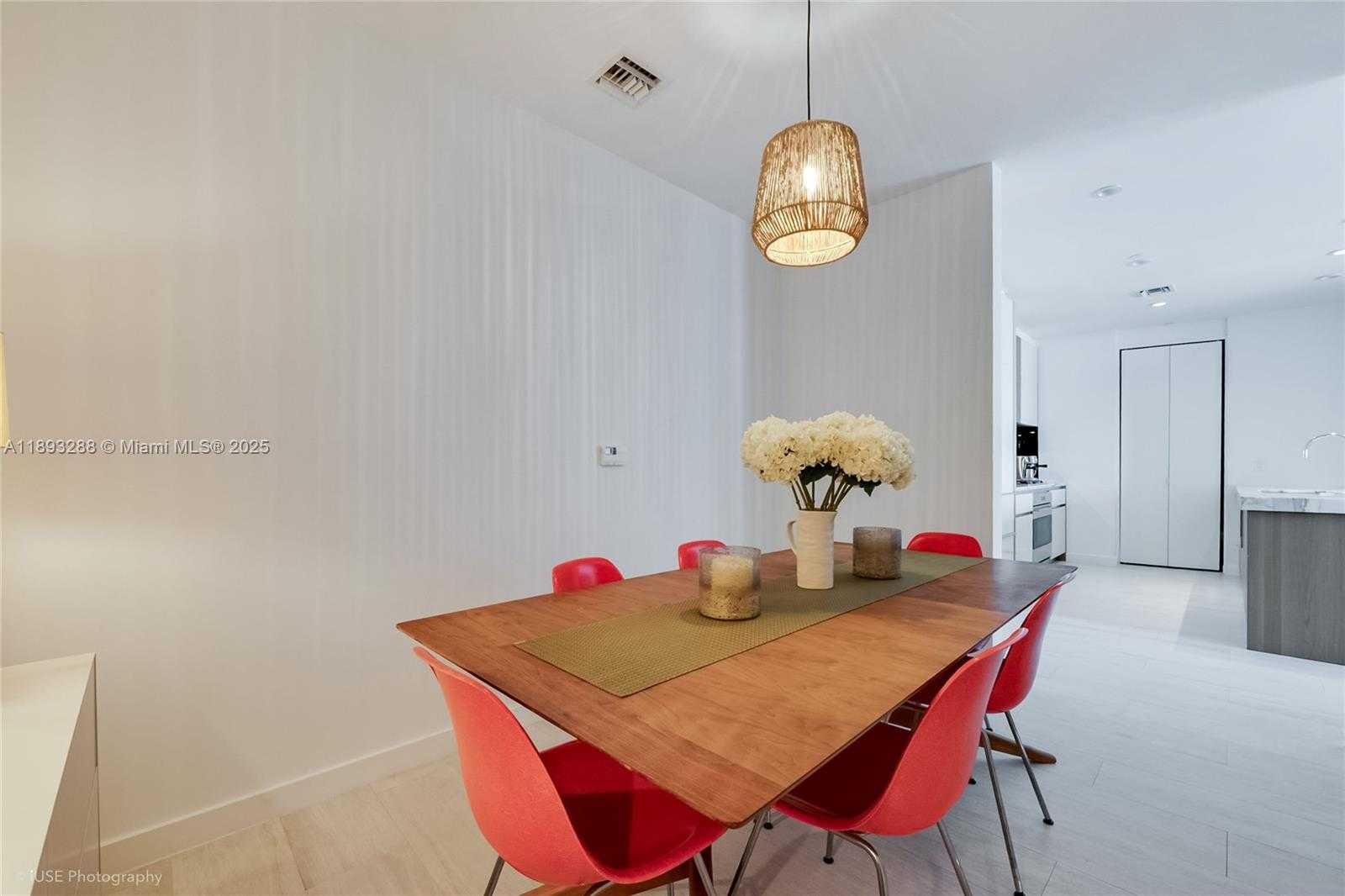 Small Image of 2831 SOUTH BAYSHORE DR #2102, Miami Number 7