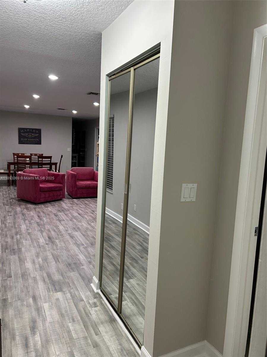 Small Image of 1731 PALMLAND DR #1, Boynton Beach Number 2