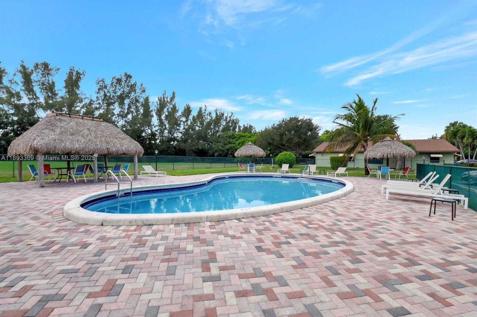 Small Image of 1731 PALMLAND DR #1, Boynton Beach Number 25