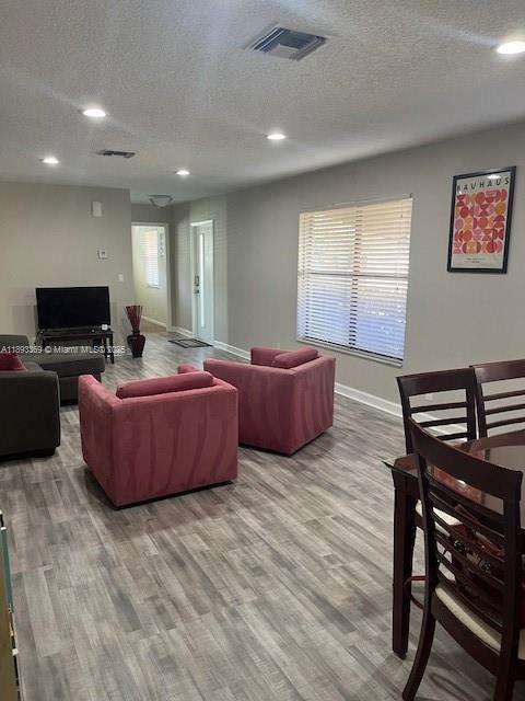 Small Image of 1731 PALMLAND DR #1, Boynton Beach Number 3