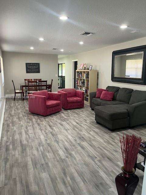 Small Image of 1731 PALMLAND DR #1, Boynton Beach Number 4