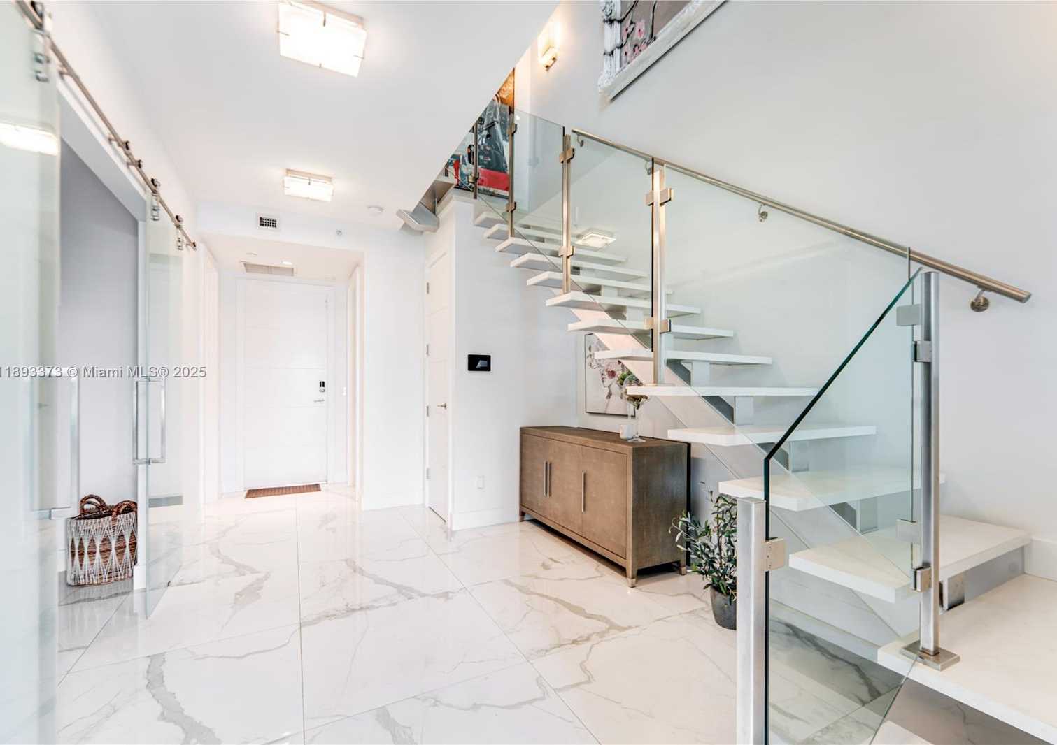 Small Image of 259 SHORE CT, Lauderdale By The Sea Number 13