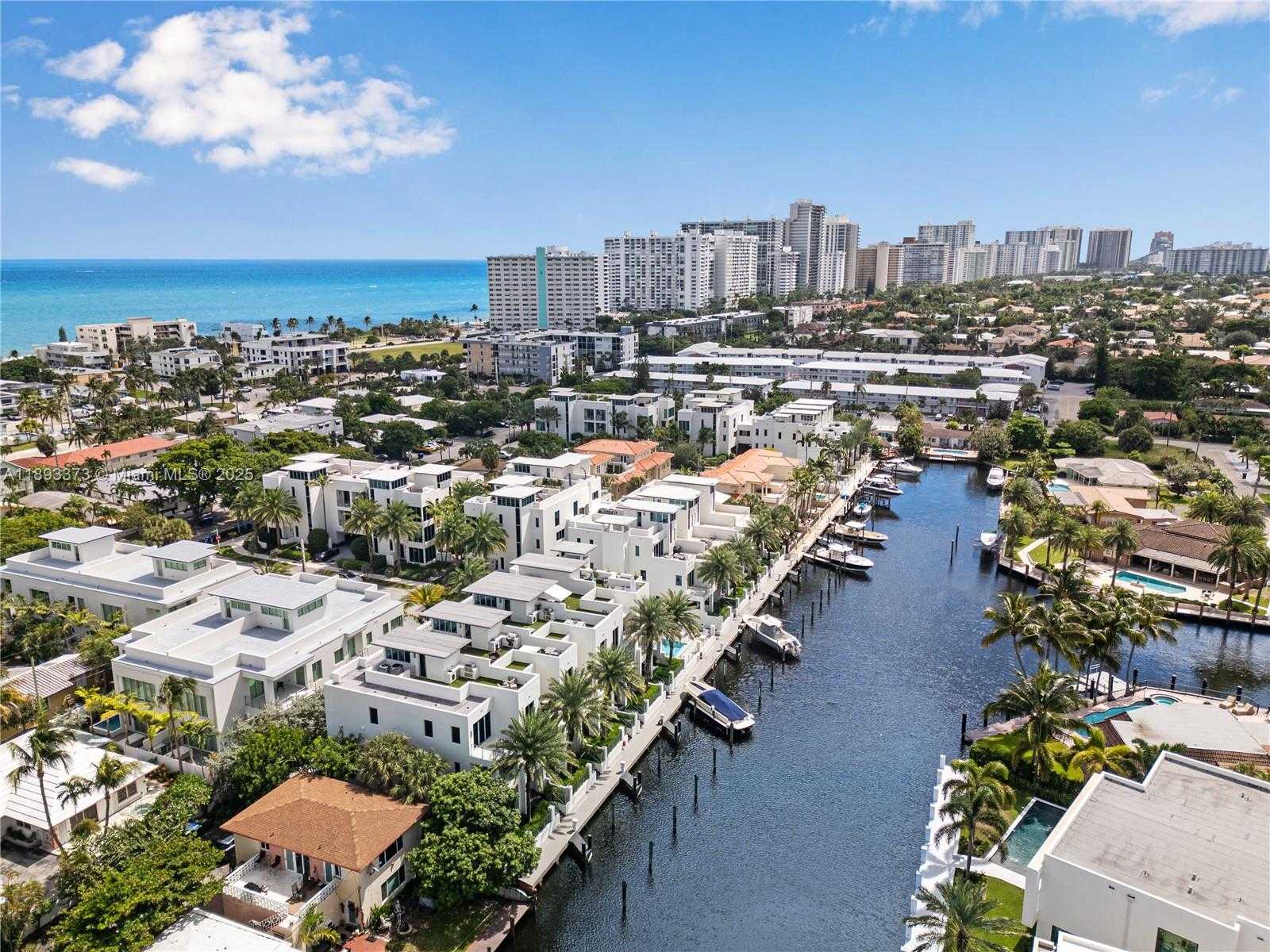 Small Image of 259 SHORE CT, Lauderdale By The Sea Number 2