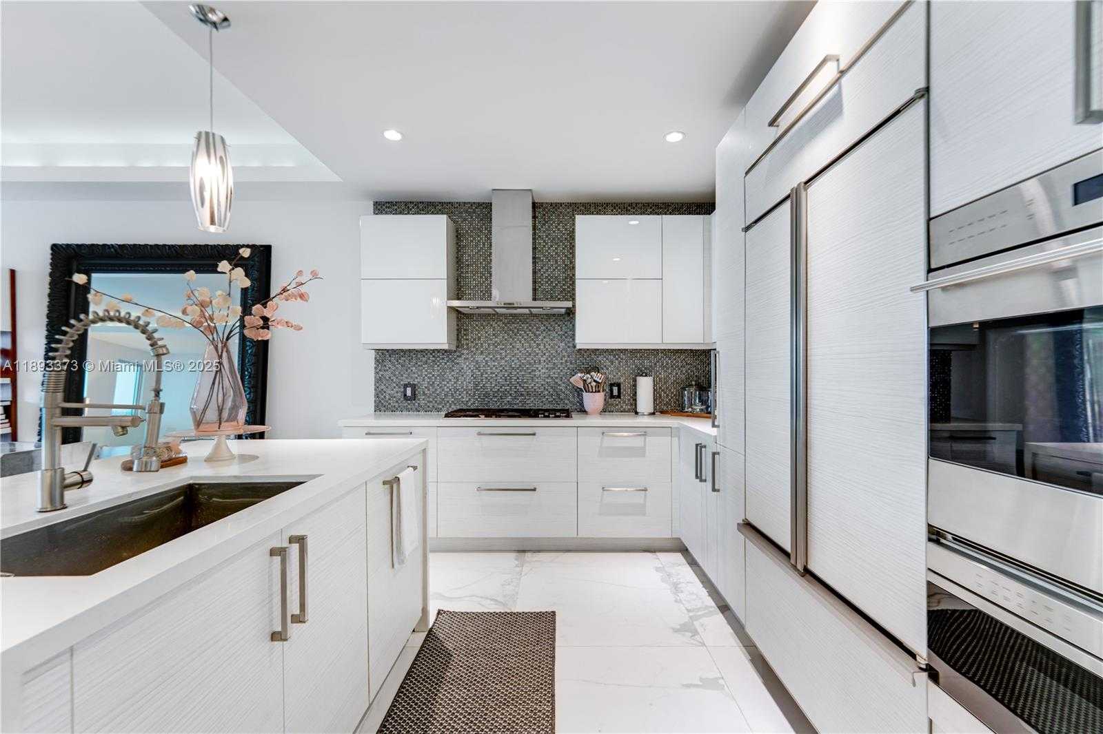 Small Image of 259 SHORE CT, Lauderdale By The Sea Number 20