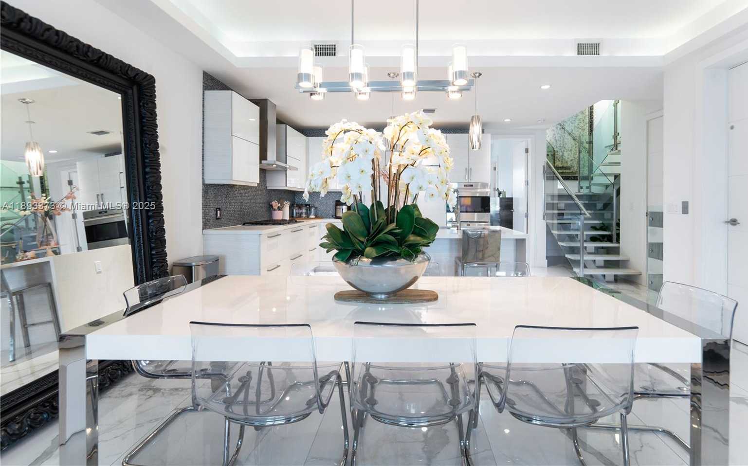 Small Image of 259 SHORE CT, Lauderdale By The Sea Number 21