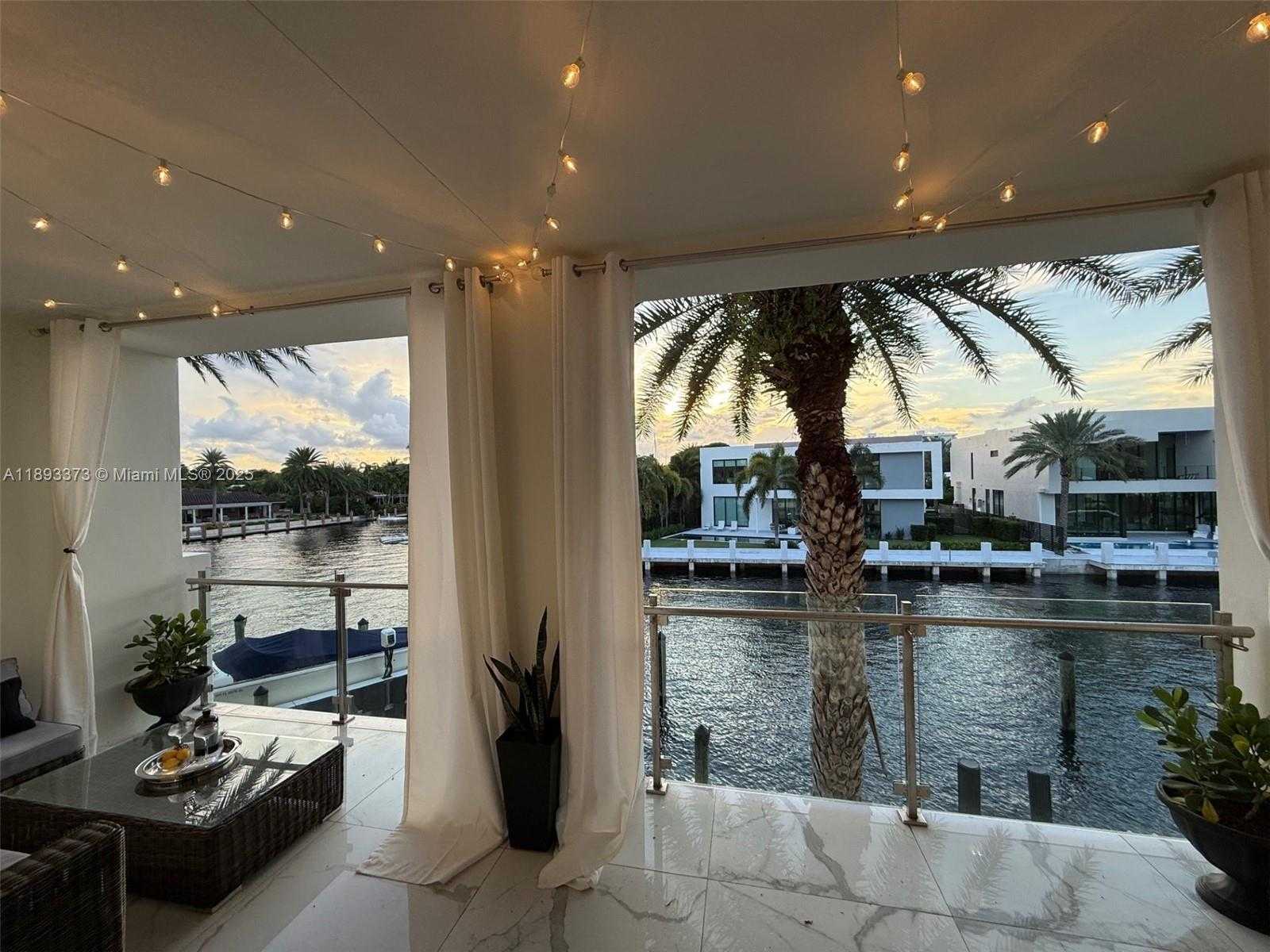 Small Image of 259 SHORE CT, Lauderdale By The Sea Number 24