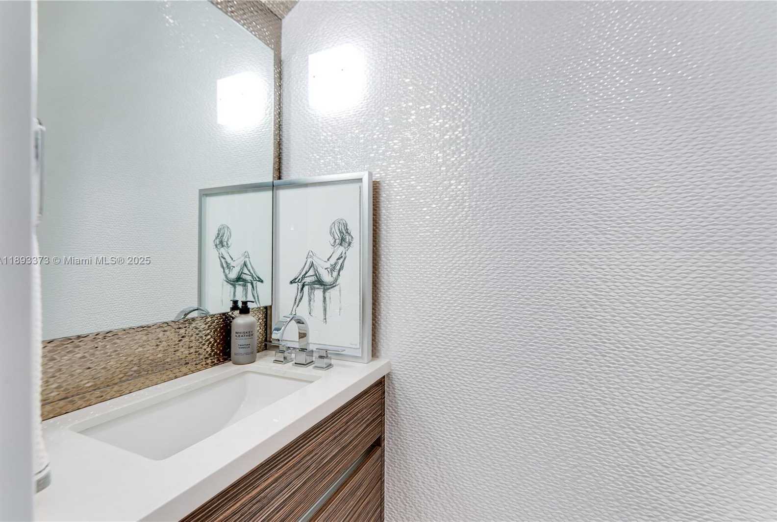 Small Image of 259 SHORE CT, Lauderdale By The Sea Number 25