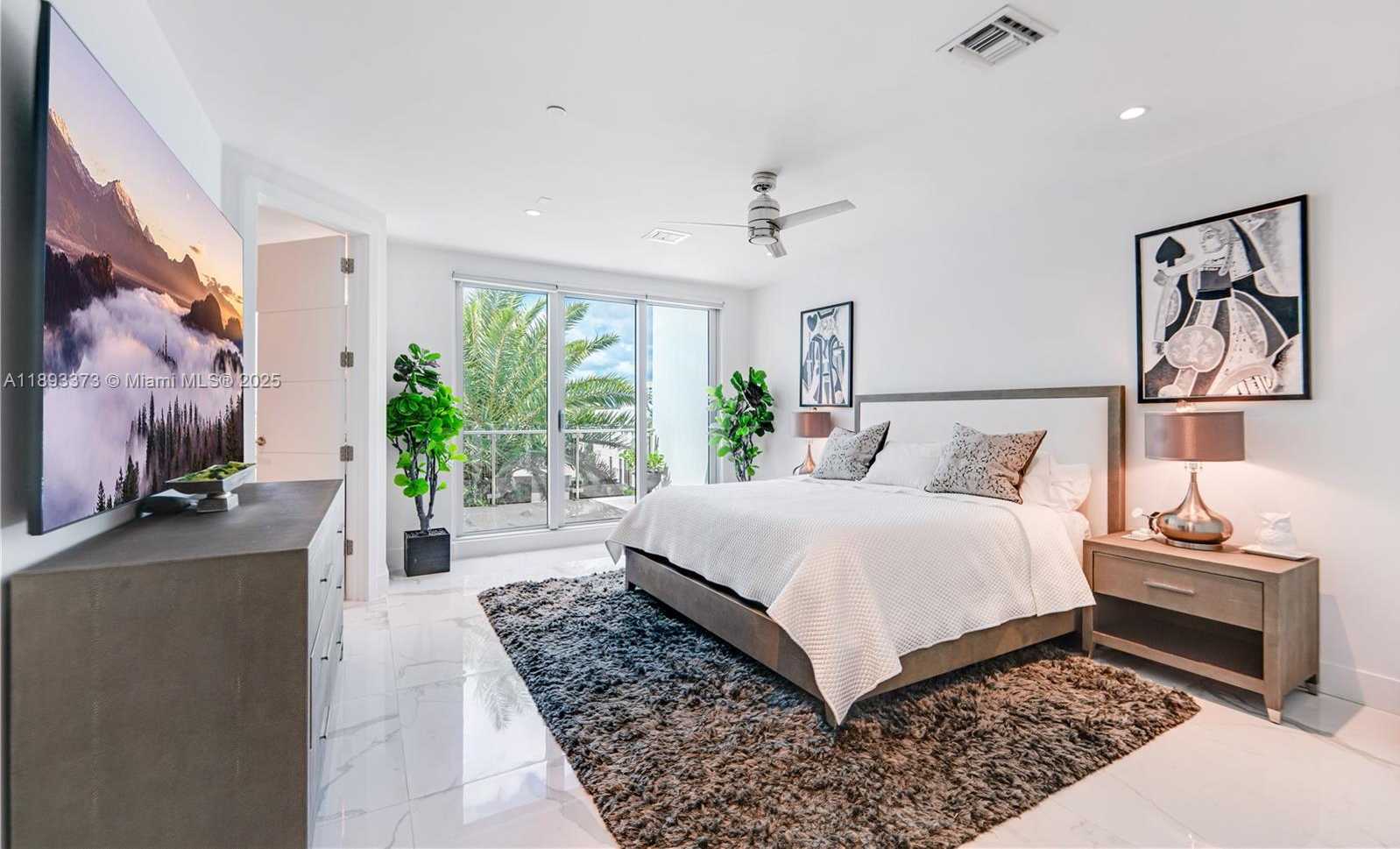 Small Image of 259 SHORE CT, Lauderdale By The Sea Number 26