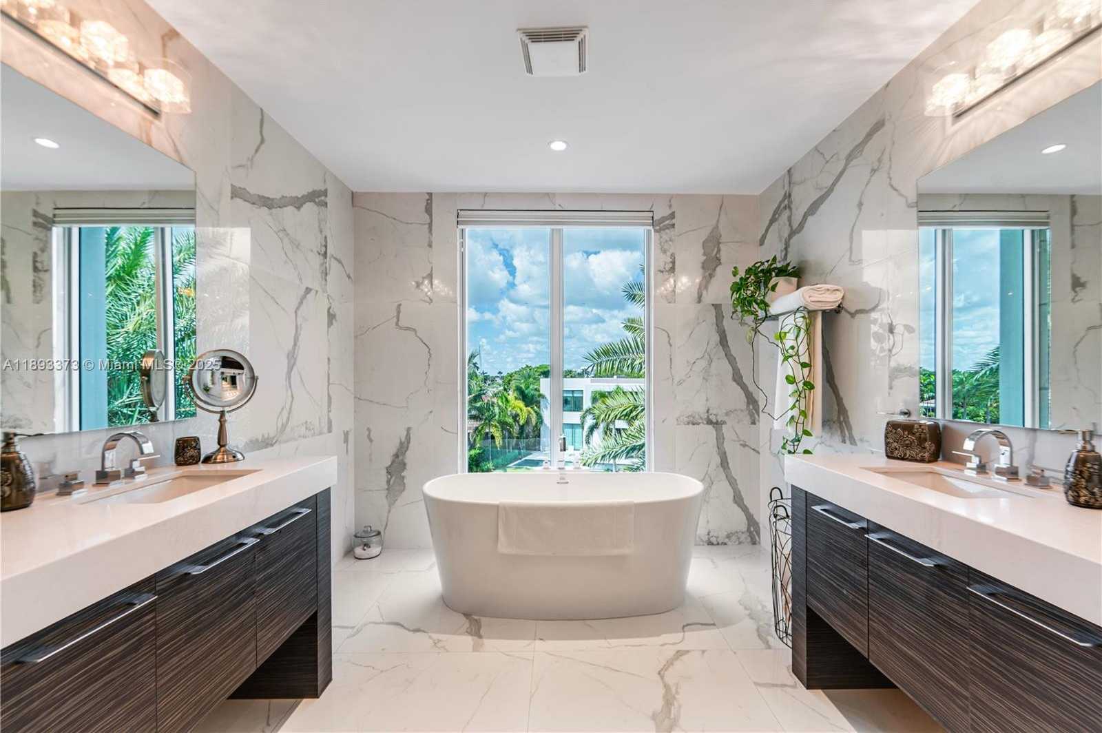 Small Image of 259 SHORE CT, Lauderdale By The Sea Number 29