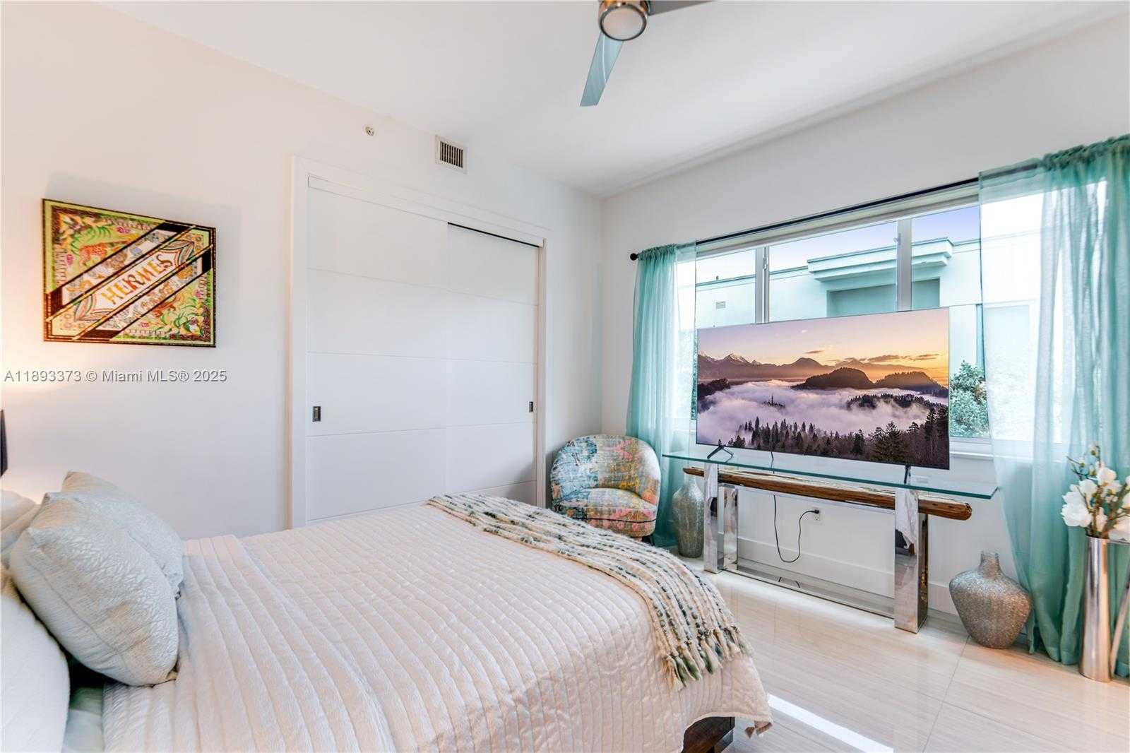 Small Image of 259 SHORE CT, Lauderdale By The Sea Number 34