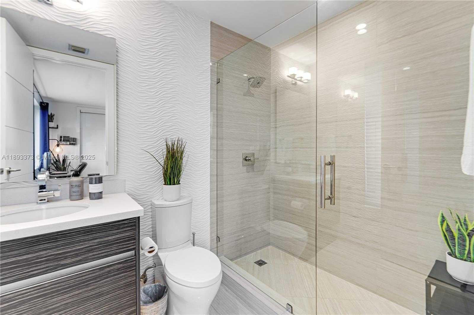 Small Image of 259 SHORE CT, Lauderdale By The Sea Number 39