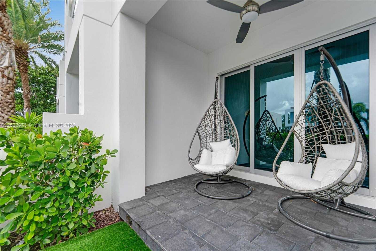 Small Image of 259 SHORE CT, Lauderdale By The Sea Number 44