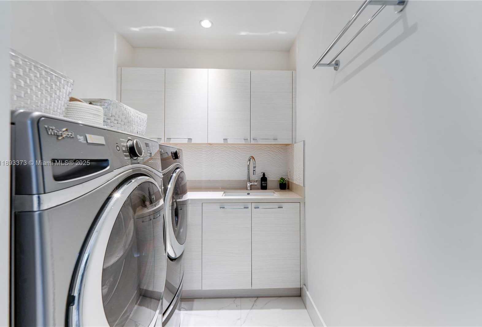 Small Image of 259 SHORE CT, Lauderdale By The Sea Number 45
