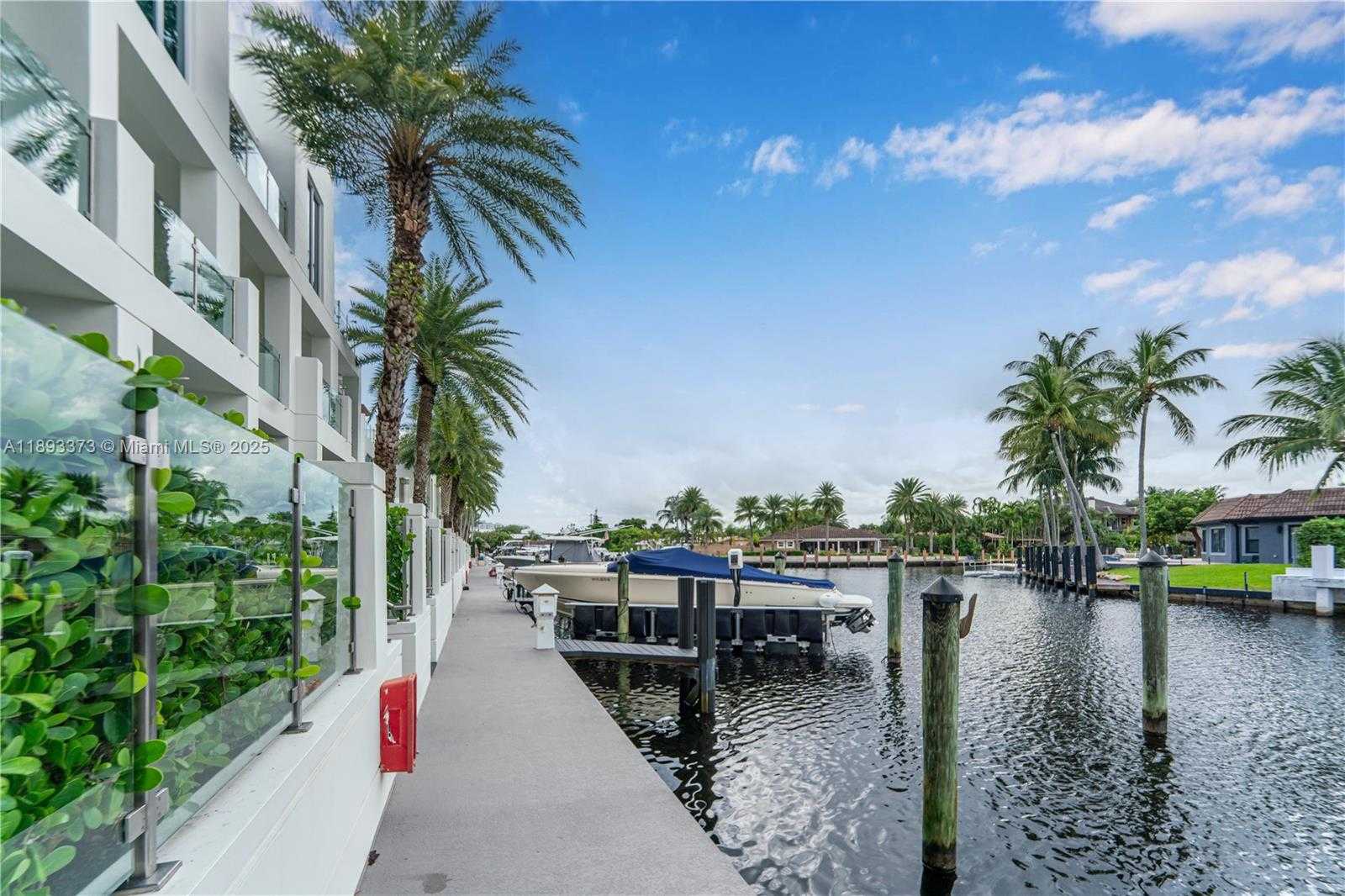 Small Image of 259 SHORE CT, Lauderdale By The Sea Number 8