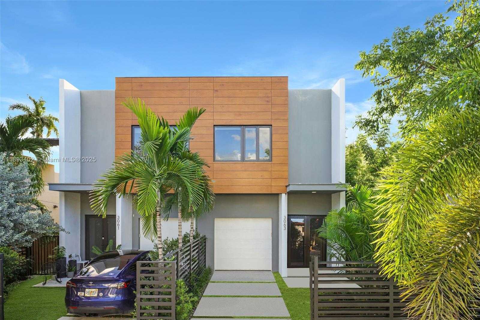 Small Image of 3063 ELIZABETH ST, Miami Number 3