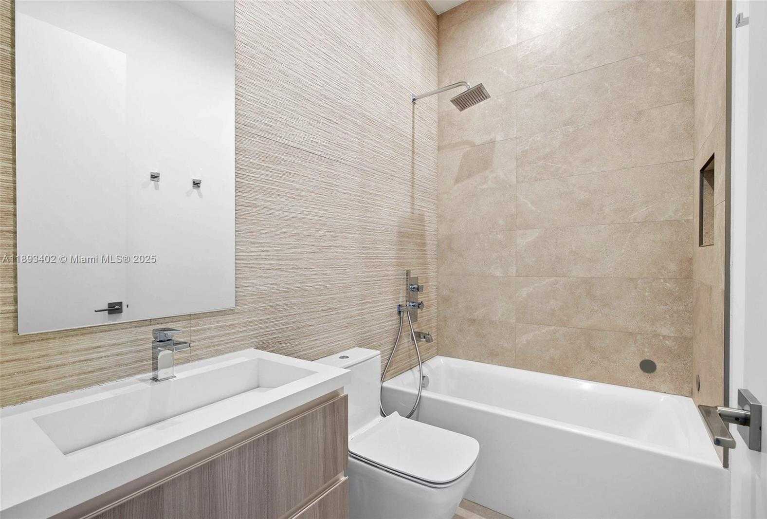 Small Image of 3063 ELIZABETH ST, Miami Number 33