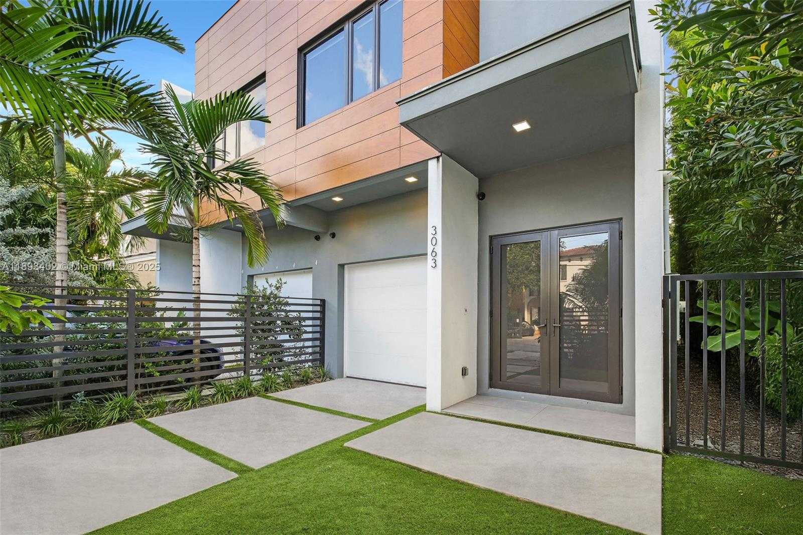Small Image of 3063 ELIZABETH ST, Miami Number 36