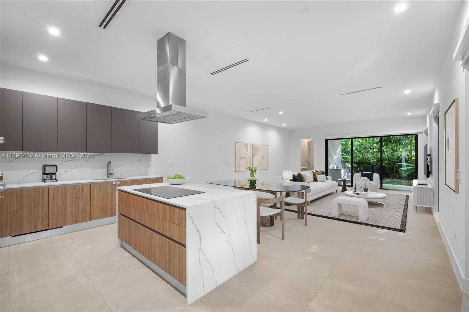 Small Image of 3063 ELIZABETH ST, Miami Number 5