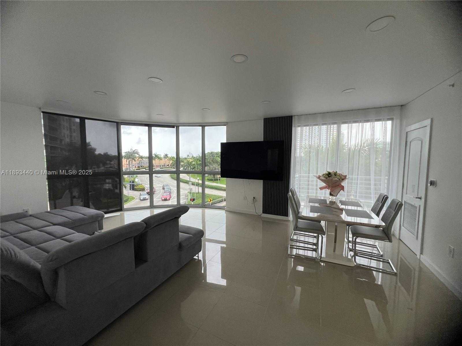 Small Image of 1830 RADIUS DR #314, Hollywood Number 15
