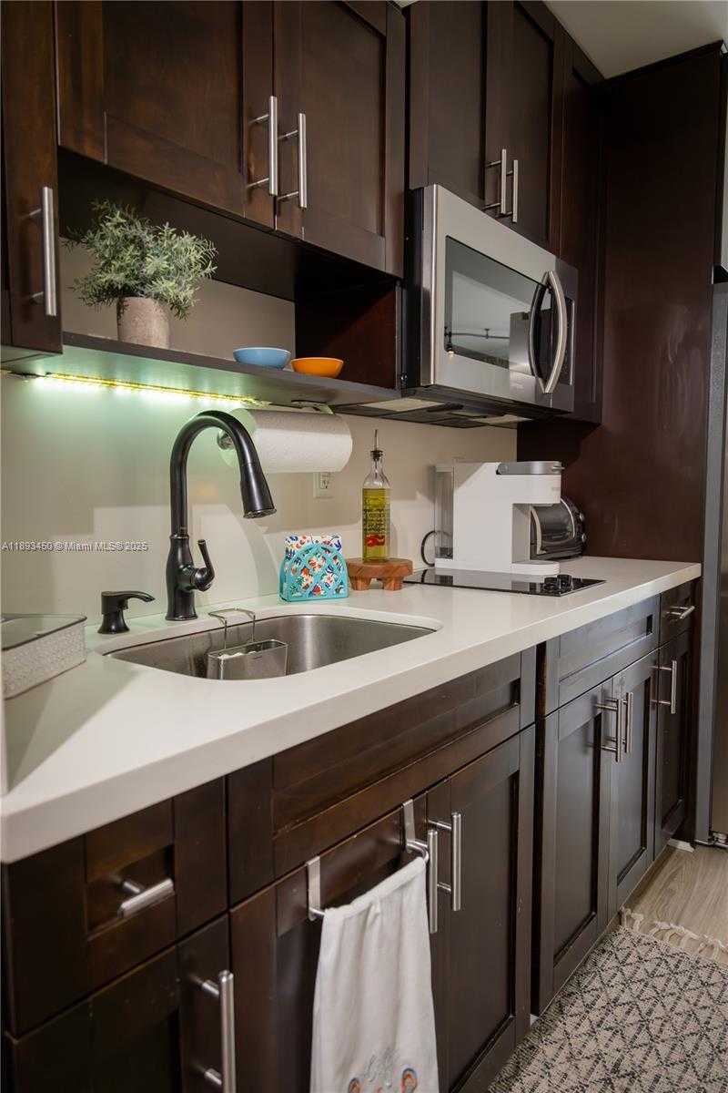Small Image of 19201 COLLINS AVE #720, Sunny Isles Beach Number 14