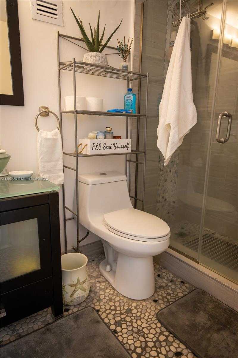 Small Image of 19201 COLLINS AVE #720, Sunny Isles Beach Number 18