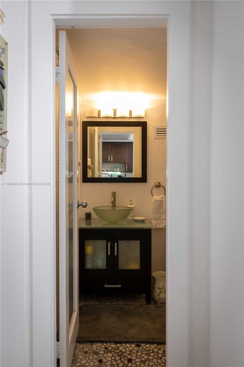 Small Image of 19201 COLLINS AVE #720, Sunny Isles Beach Number 19