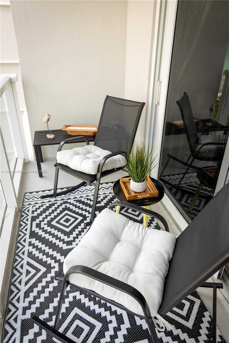 Small Image of 19201 COLLINS AVE #720, Sunny Isles Beach Number 20