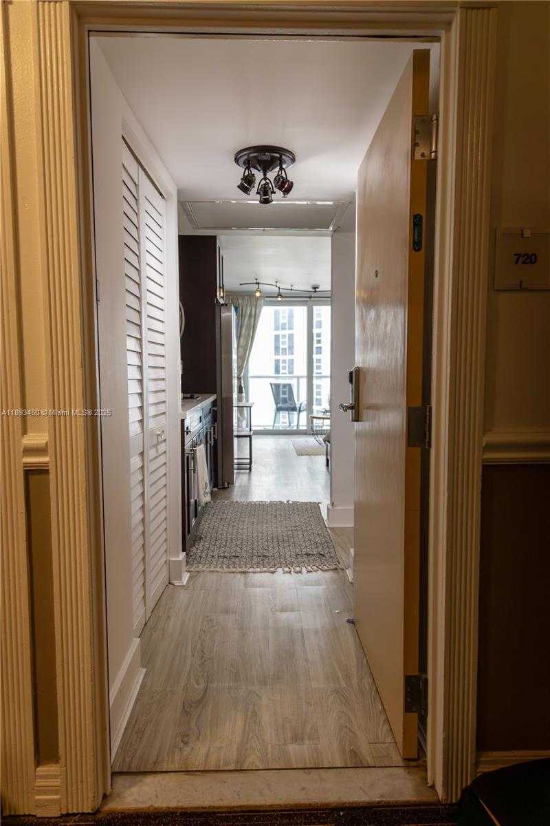 Small Image of 19201 COLLINS AVE #720, Sunny Isles Beach Number 36