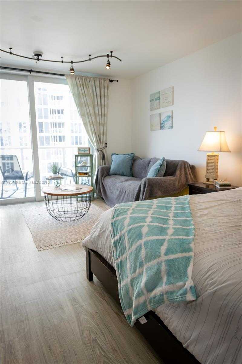 Small Image of 19201 COLLINS AVE #720, Sunny Isles Beach Number 6