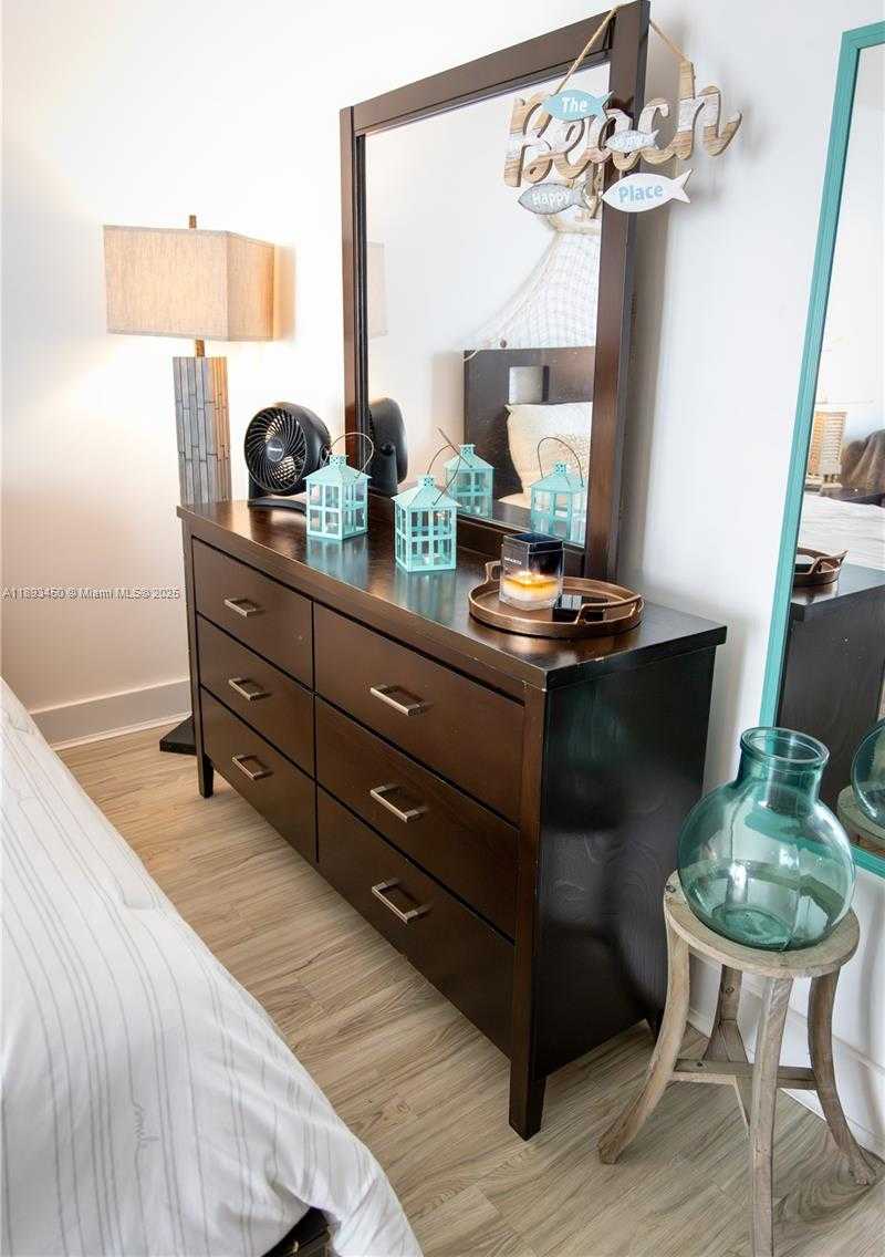 Small Image of 19201 COLLINS AVE #720, Sunny Isles Beach Number 8