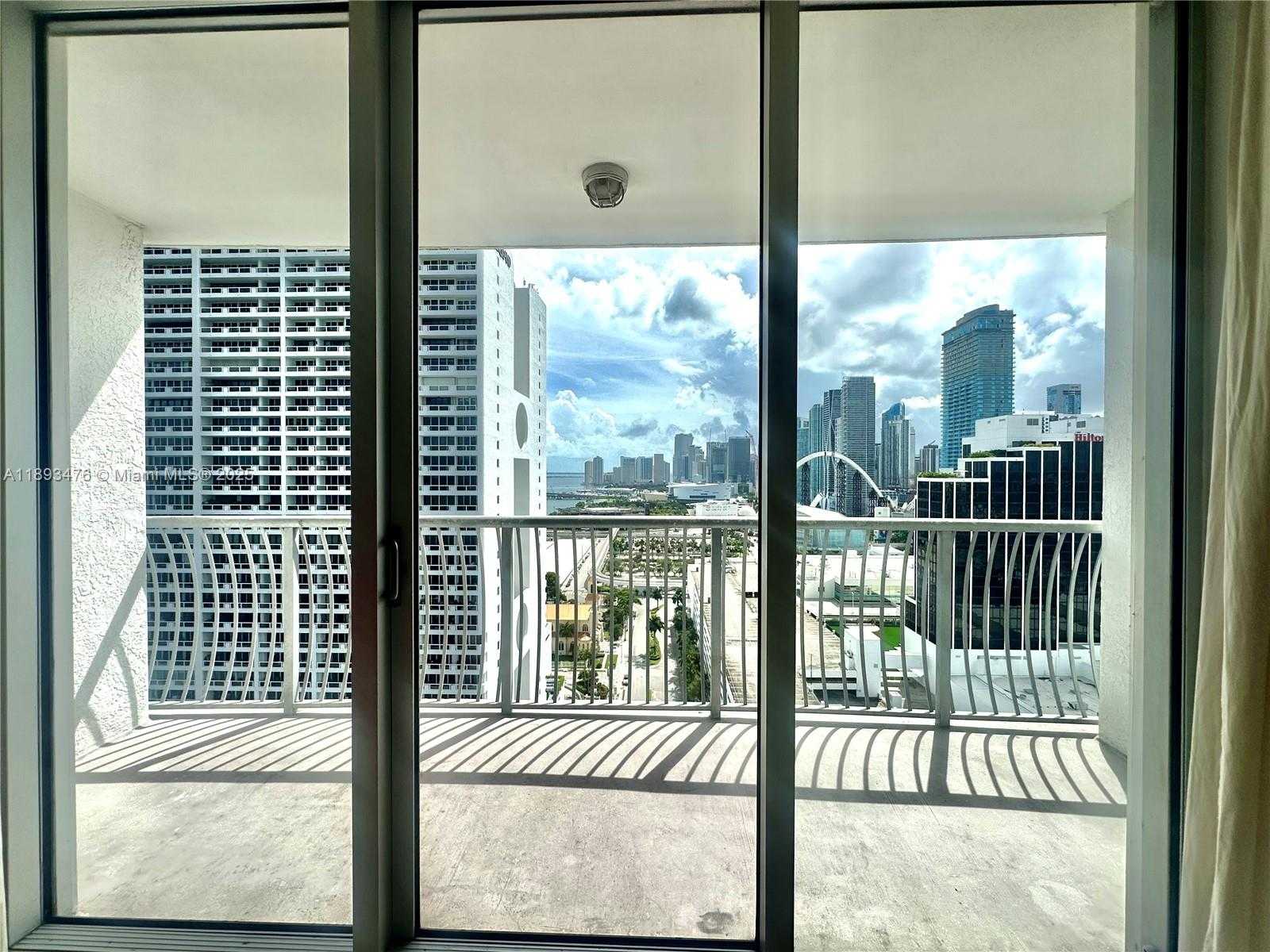 Small Image of 1750 NORTH BAYSHORE DR #2808, Miami Number 6