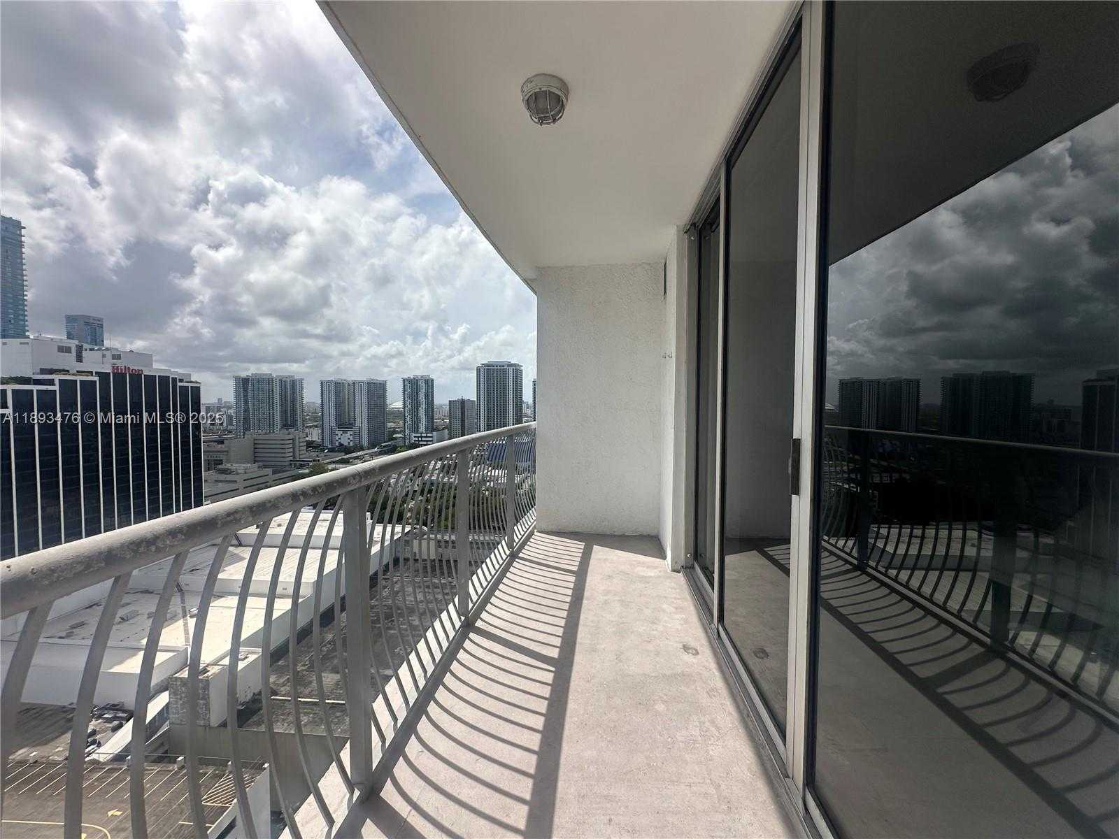 Small Image of 1750 NORTH BAYSHORE DR #2808, Miami Number 8