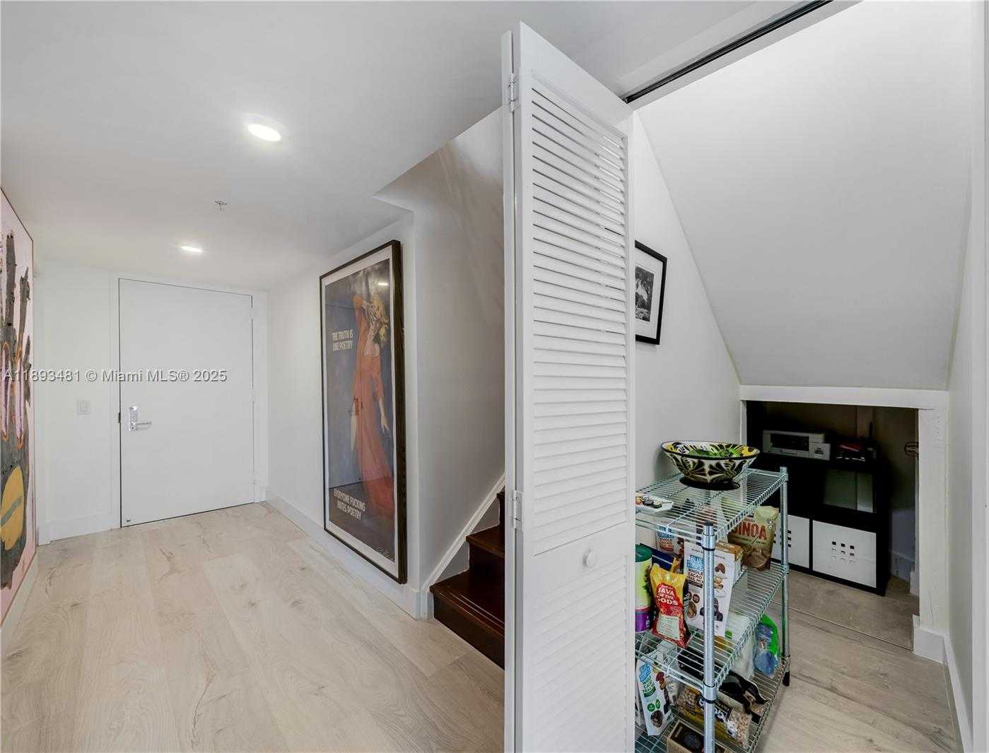 Small Image of 41 SOUTH EAST 5TH ST #1709, Miami Number 16